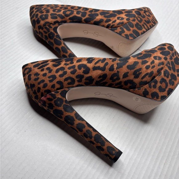 New JESSICA SIMPSON Nellah Animal Print High Heel Platform Pumps Size 8 - Picture 6 of 7